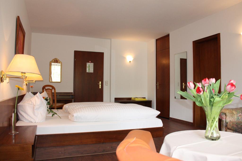 Sathya Ayurveda Hotel Bad Orb Exterior foto